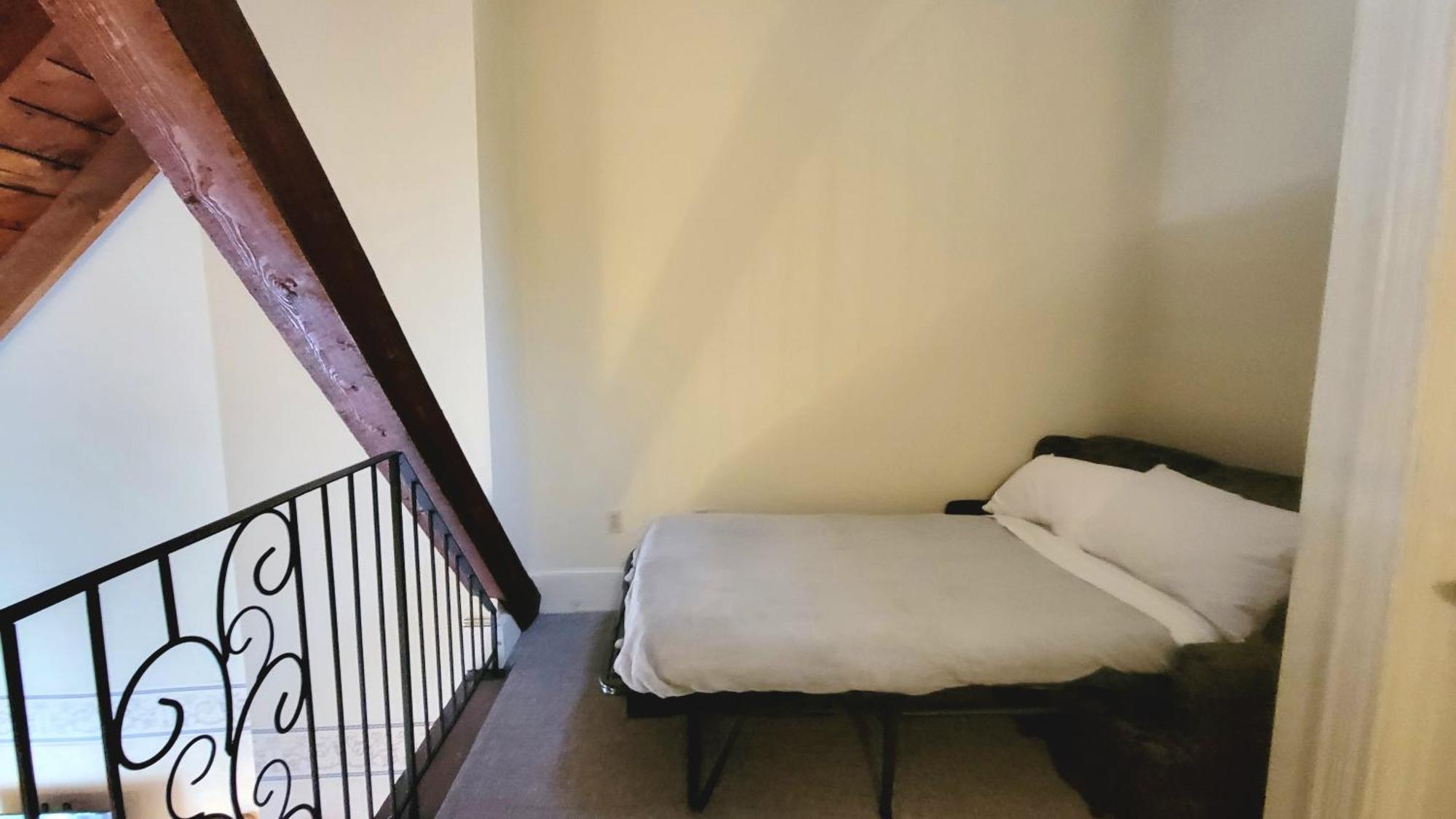 The Elizabeth Inn And Restaurant Bethel Room photo